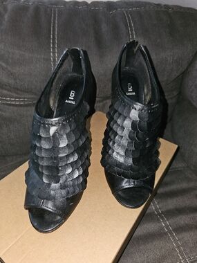 Bakers Black Scalloped Peep-Toe Block Heels